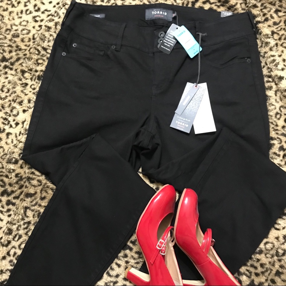 NWT Torrid Black Jeggings